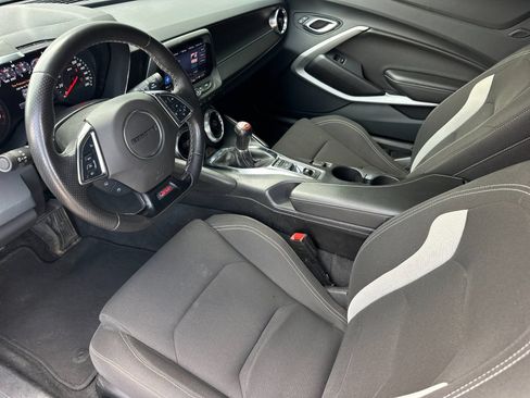 Used 2023 Chevrolet Camaro SS RWD image 9