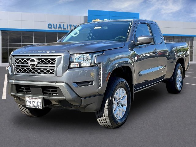 Used 2022 Nissan Frontier SV w/ Technology Package RWD image 3