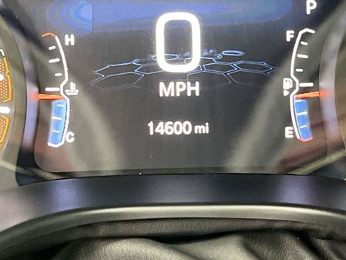Used 2025 Jeep Compass Trailhawk AWD/4WD image 13