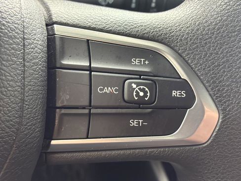 Used 2023 Jeep Compass Sport AWD/4WD image 37