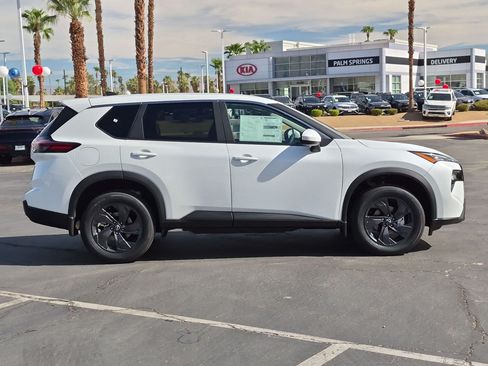 New 2026 Nissan Rogue SV FWD image 5