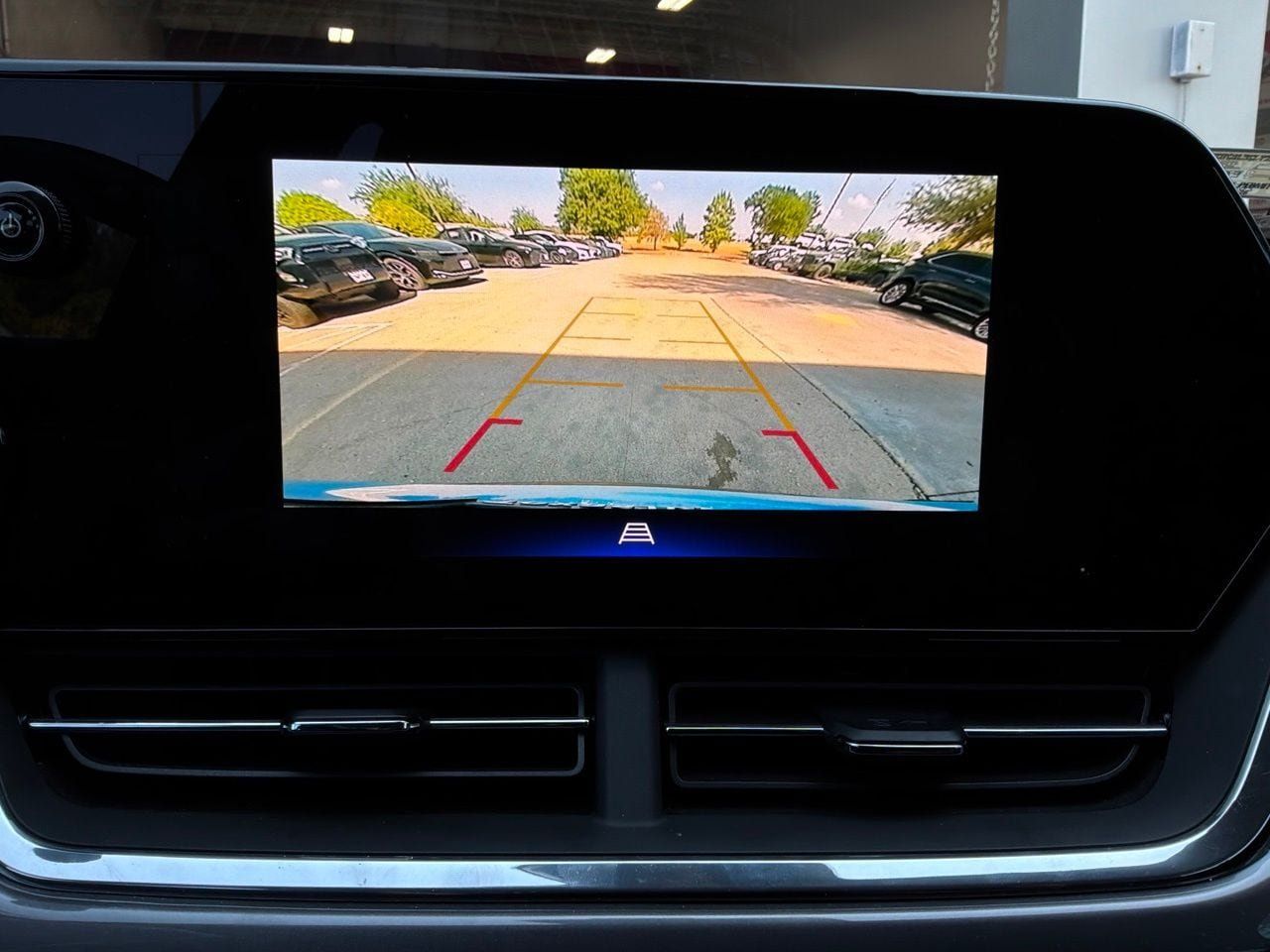 Used 2025 Chevrolet Trax ACTIV w/ Driver Confidence Package FWD image 38