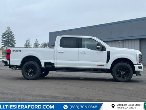 New 2026 Ford F250 Lariat w/ Black Appearance Package image 5