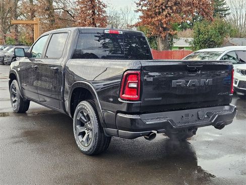 New 2026 RAM 1500 4x4 Crew Cab image 5
