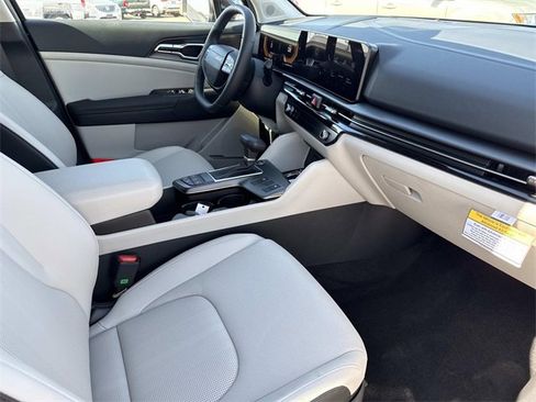 New 2026 Kia Sportage EX w/ EX Panorama Roof Package image 16