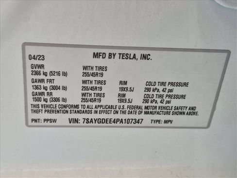 Used 2023 Tesla Model Y Long Range AWD/4WD image 24