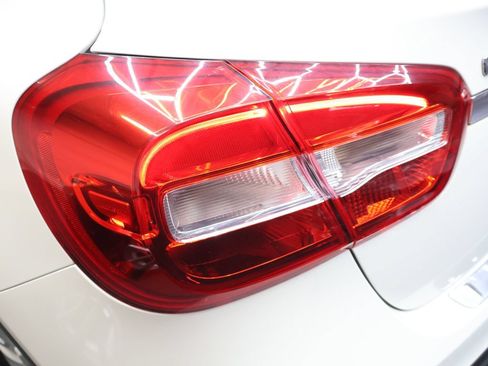 Used 2018 Mercedes-Benz GLA 250 image 28