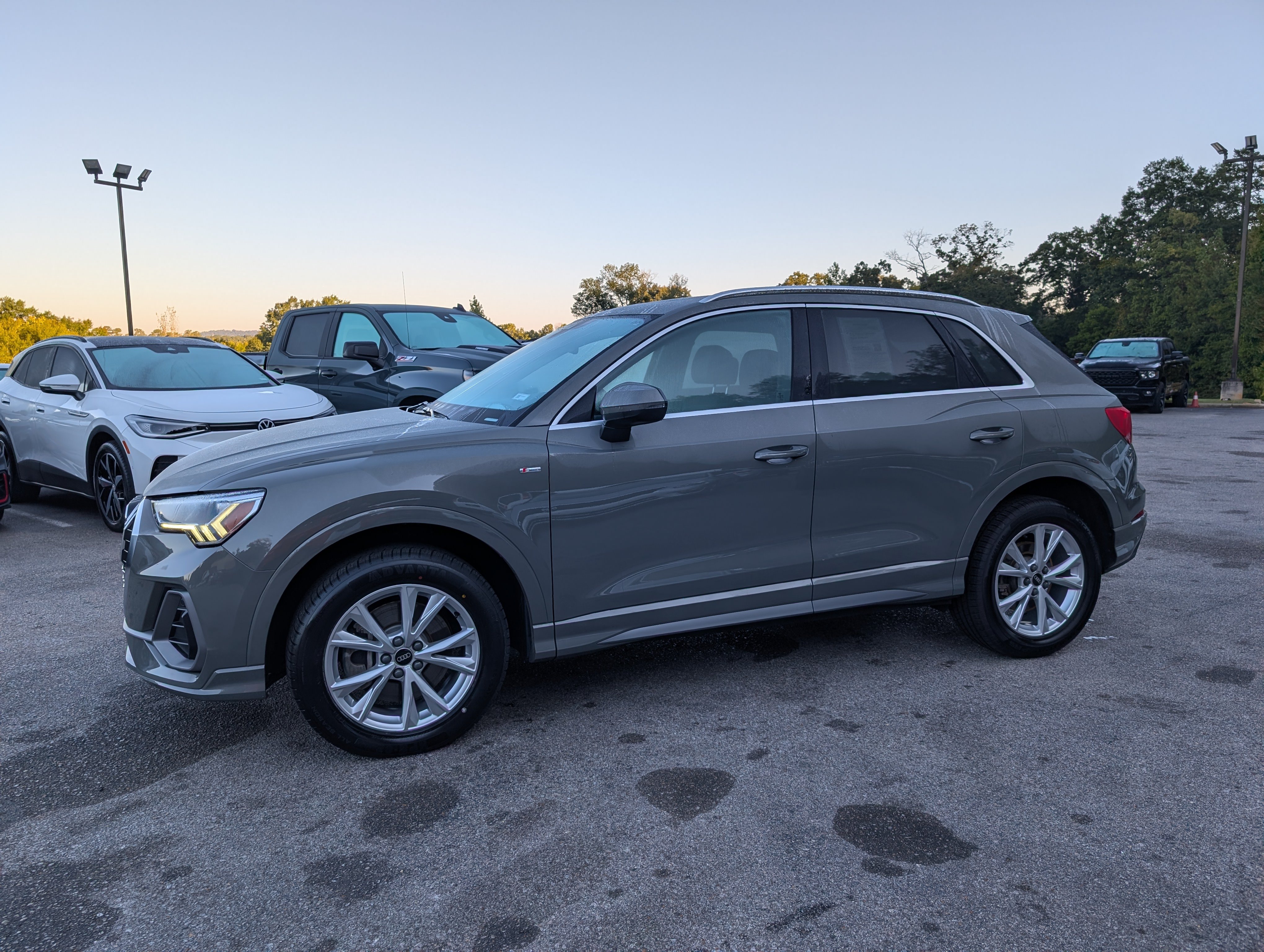 Used 2024 Audi Q3 2.0T Premium AWD/4WD image 5