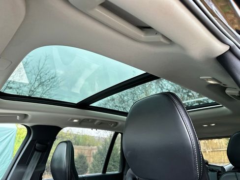 Used 2024 Volvo XC90 T8 Ultimate image 19