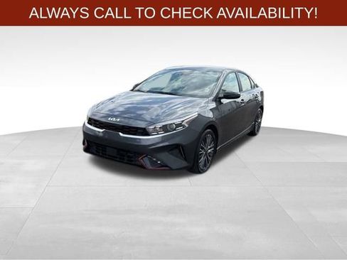 Used 2024 Kia Forte GT-Line FWD image 3