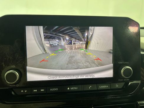 Used 2022 Nissan Pathfinder SV image 26