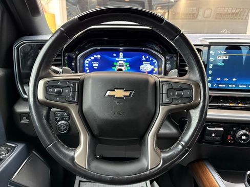 Used 2022 Chevrolet Silverado 1500 High Country w/ Technology Package image 31