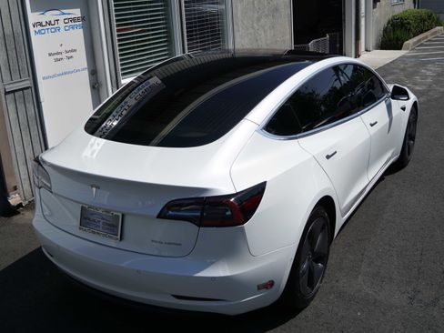 Used 2020 Tesla Model 3 Long Range image 23