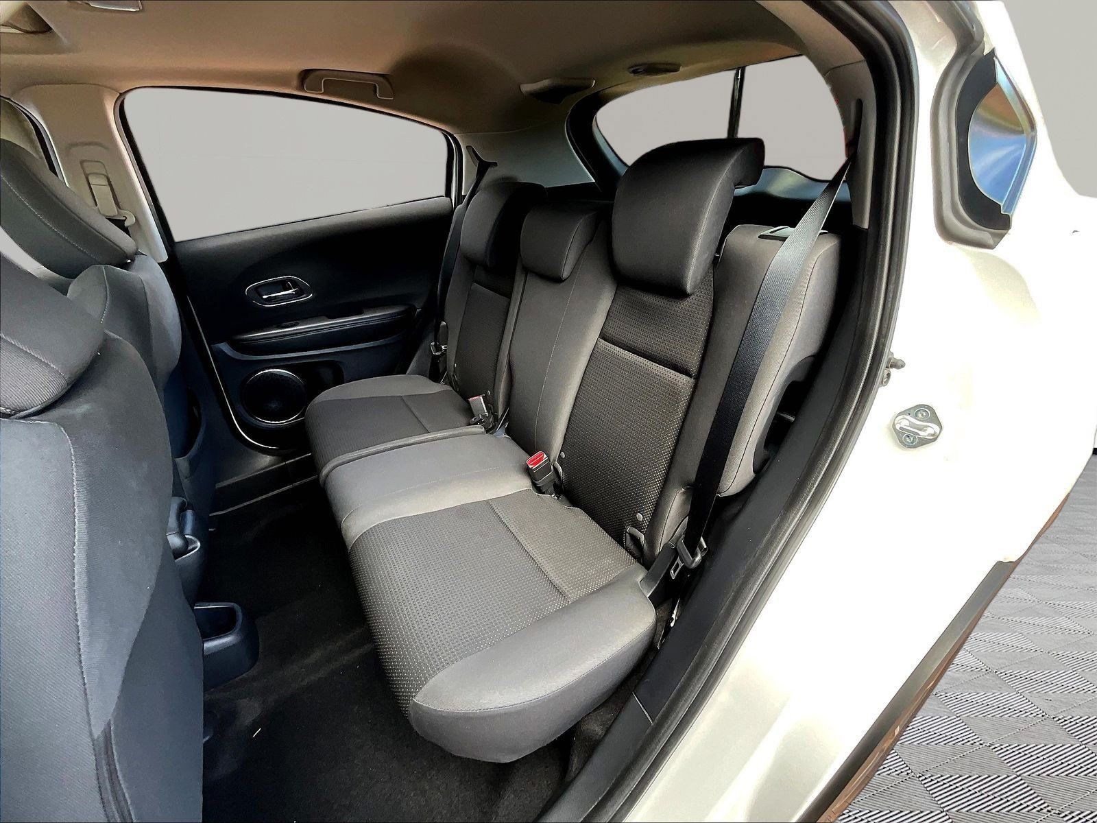 Used 2021 Honda HR-V EX image 21