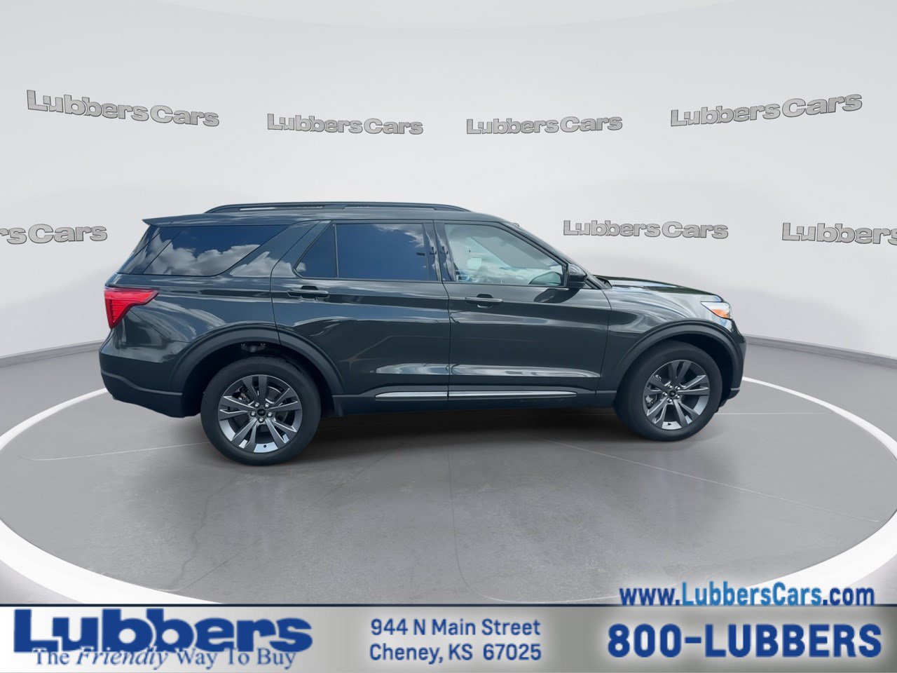 Used 2023 Ford Explorer XLT w/ Equipment Group 202A AWD/4WD image 9