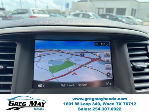 Used 2019 Nissan Pathfinder SL FWD image 17