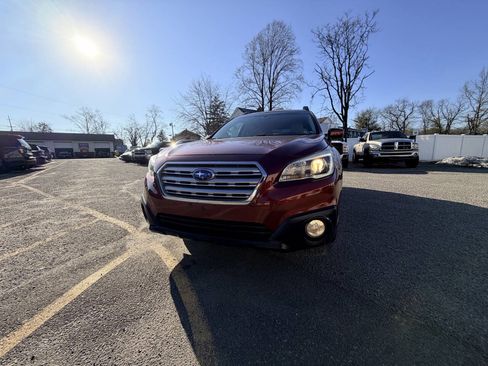 Used 2017 Subaru Outback 2.5i Premium w/ Popular Package #2 image 2