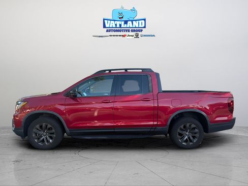 Used 2023 Honda Ridgeline Sport image 2