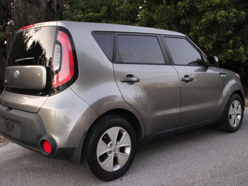 Used 2016 Kia Soul image 11