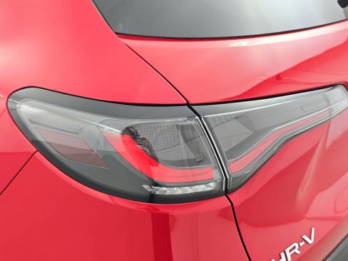 Certified 2024 Honda HR-V Sport image 30