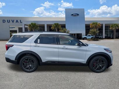 New 2026 Ford Explorer ST-Line w/ ST-Line Street Pack