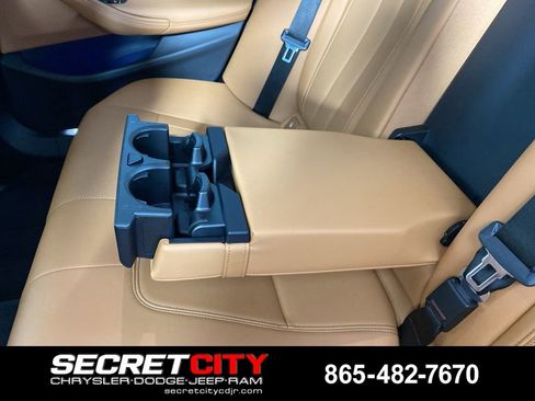 Used 2022 BMW 530i xDrive w/ Convenience Package AWD/4WD image 28