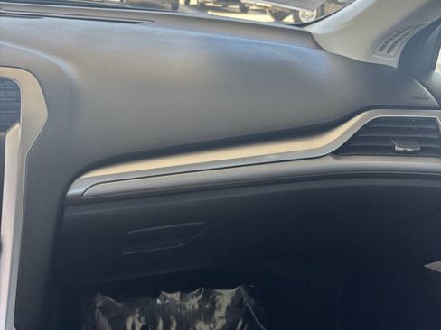 Used 2020 Ford Fusion S FWD image 18
