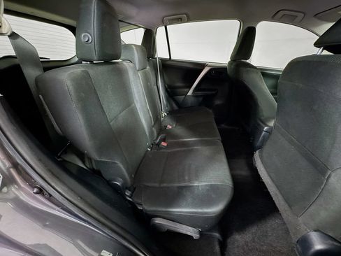 Used 2017 Toyota RAV4 LE FWD image 30