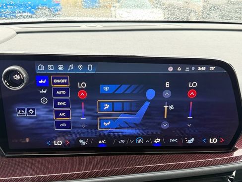 New 2026 Chevrolet Traverse Z71 w/ Driver Confidence Package AWD/4WD image 17