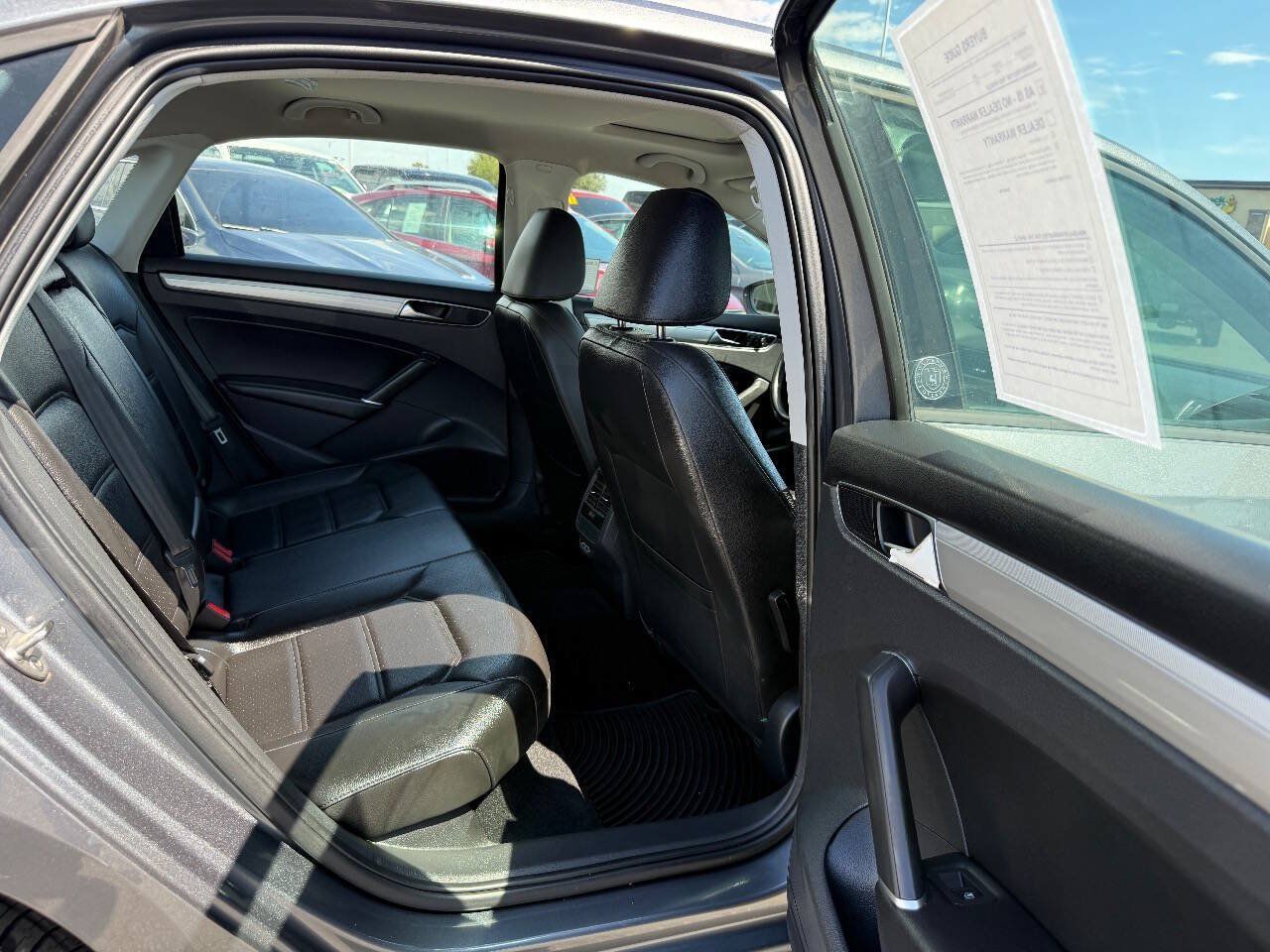 Used 2019 Volkswagen Passat 2.0T Wolfsburg FWD image 9