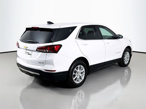 Used 2024 Chevrolet Equinox LT image 8