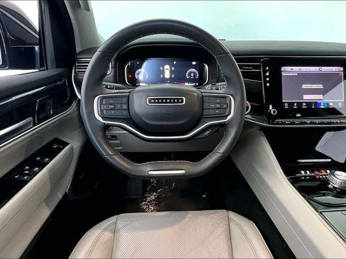 Used 2022 Jeep Wagoneer Series I RWD image 6