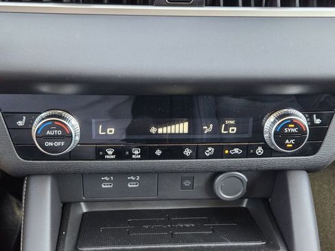 New 2026 Mitsubishi Outlander SE FWD image 15