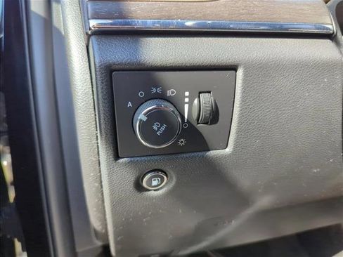 Used 2017 Jeep Grand Cherokee Limited w/ Luxury Group II image 27