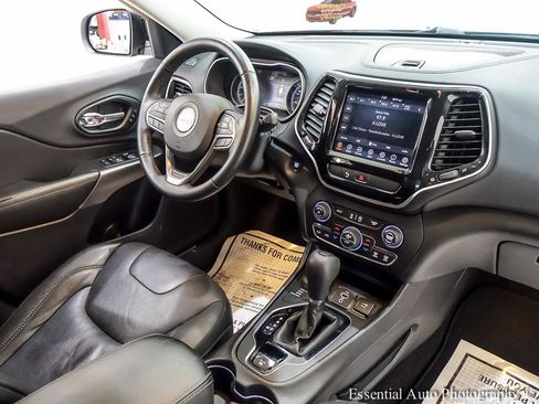 Used 2019 Jeep Cherokee Limited AWD/4WD image 31