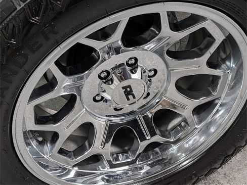 Used 2025 Toyota Tacoma TRD Sport image 15