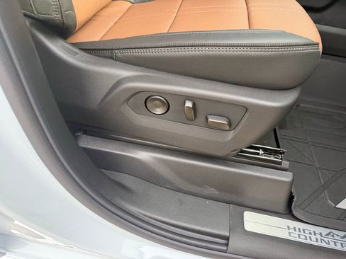 New 2026 Chevrolet Silverado 1500 High Country w/ High Country Premium Package image 42