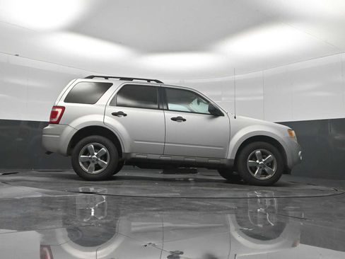 Used 2009 Ford Escape XLT AWD/4WD image 25