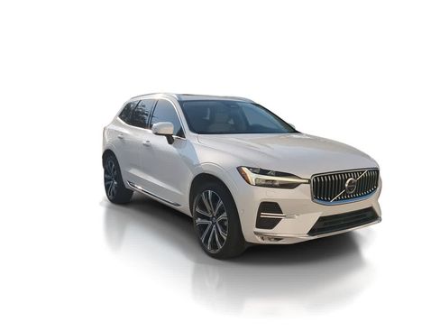 Used 2023 Volvo XC60 B5 Ultimate w/ Protection Package Premier FWD image 2