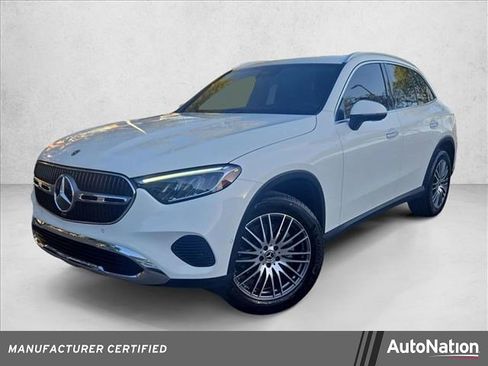 Certified 2025 Mercedes-Benz GLC 300 image 1