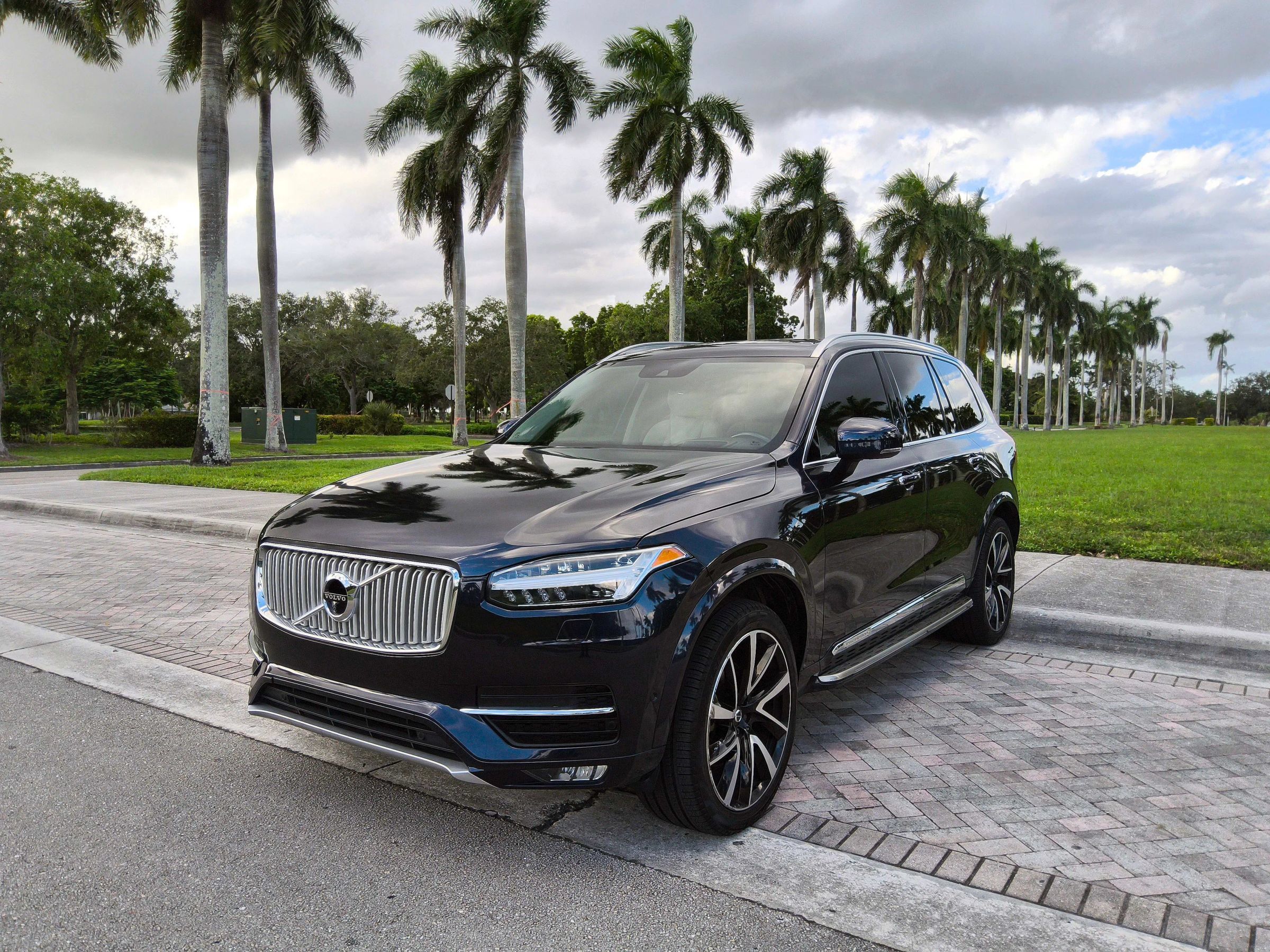 Used 2019 Volvo XC90 T6 Inscription w/ Advanced Package AWD/4WD image 3