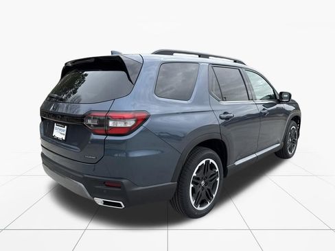 New 2026 Honda Pilot Touring image 8