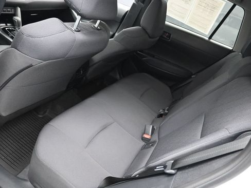 Used 2024 Toyota Corolla Cross LE w/ Moonroof Package FWD image 18