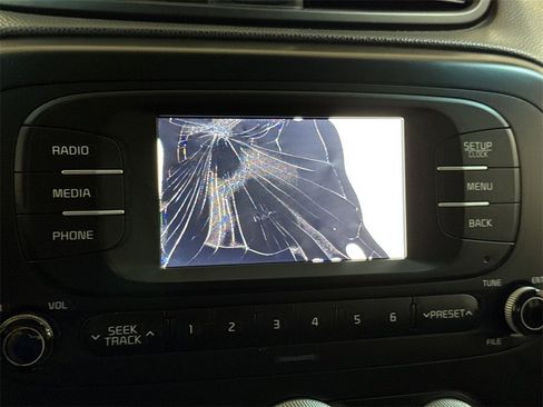 Used 2018 Kia Soul image 13