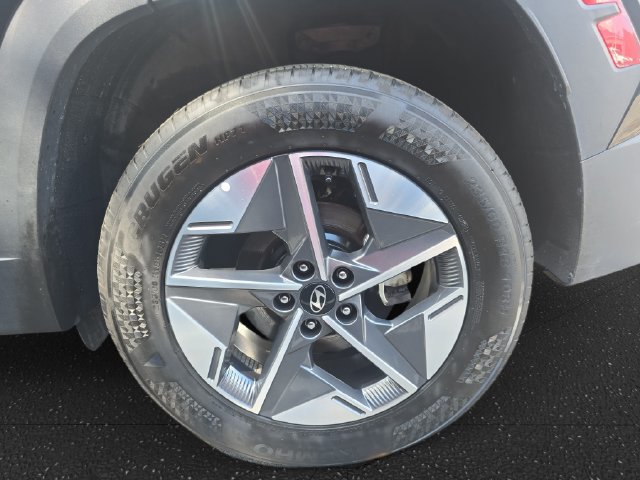 Used 2025 Hyundai Tucson SEL AWD/4WD image 32