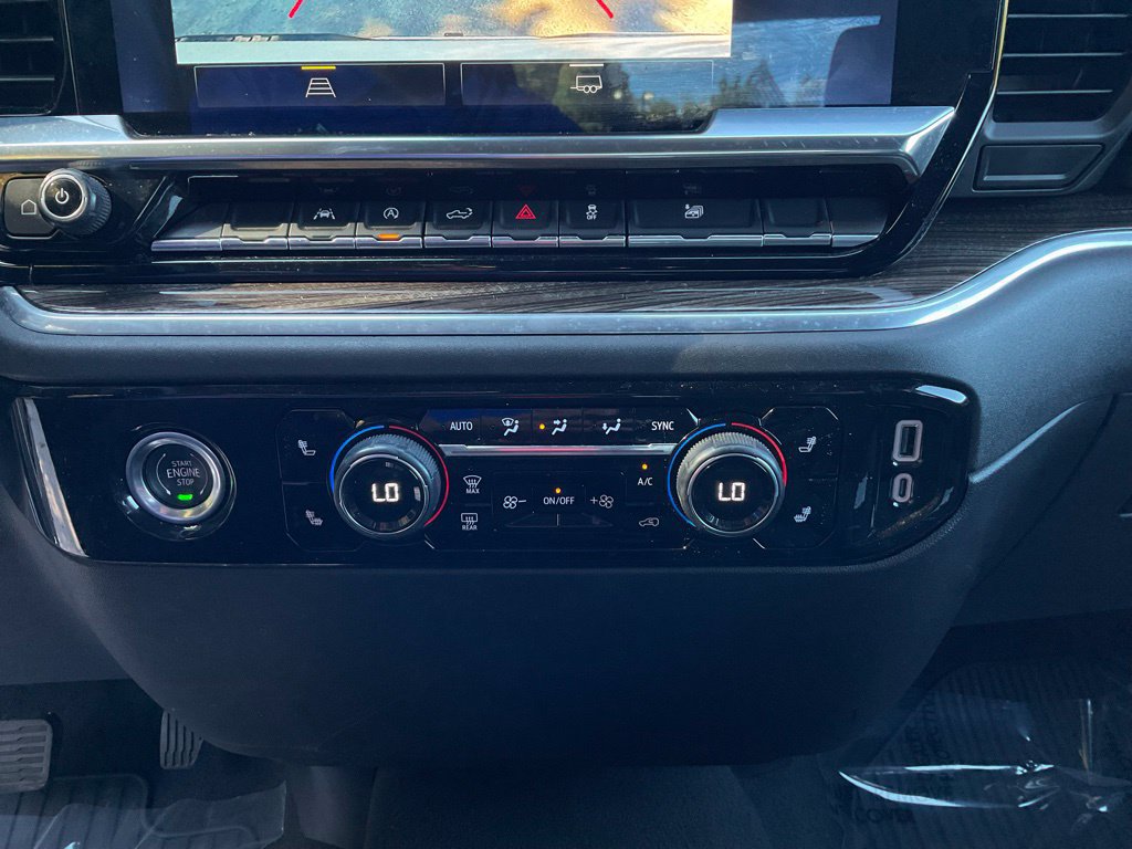 Used 2024 Chevrolet Silverado 1500 LT AWD/4WD image 19