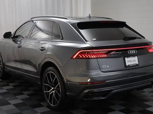 Used 2020 Audi Q8 Prestige w/ Prestige Package image 15