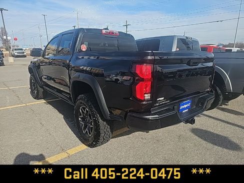 Used 2025 Chevrolet Colorado ZR2 w/ Technology Package image 18