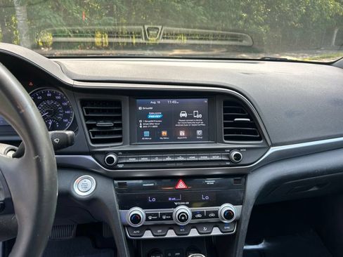 Used 2020 Hyundai Elantra Value Edition w/ Cargo Package (C1) FWD image 18