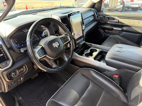 Used 2023 RAM 1500 Laramie AWD/4WD image 19